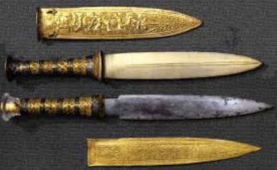 knives02 (400 x 245)